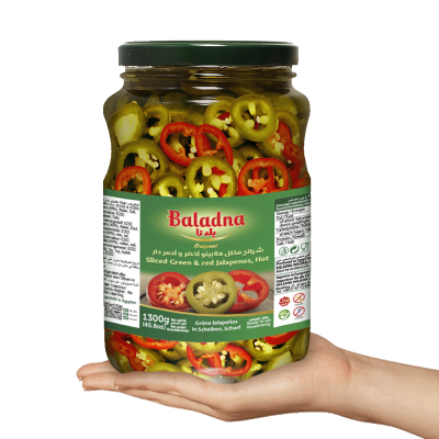 Baladna Sliced Green & Red Jalapenos, Hot - Oriental