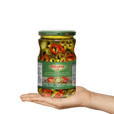 Baladna Sliced Green & Red Jalapenos, Hot - Oriental